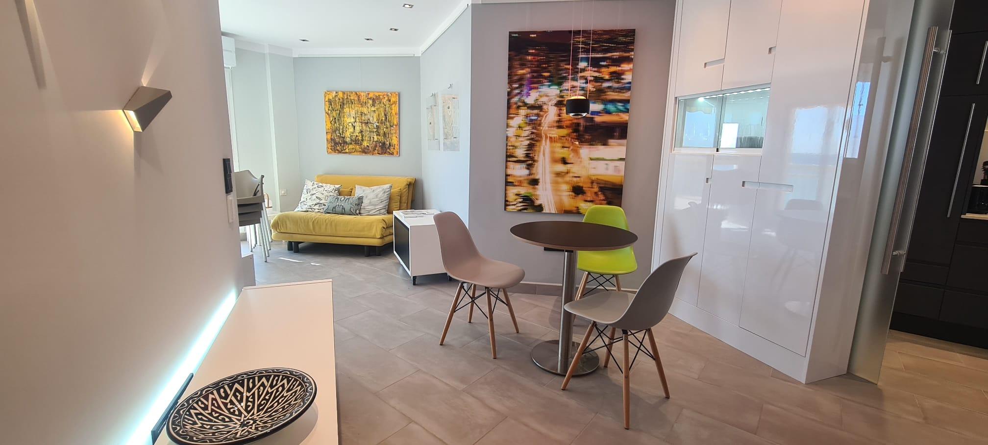 Imagen 3 Apto. Playa en venta en Fuengirola / Paseo Marítimo Rey de España