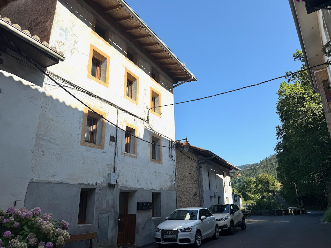 Imagen 2 Casa en venta en Azpeitia / Barrio de Nuarbe-A 10 min. aproximadamente de Azpeitia 