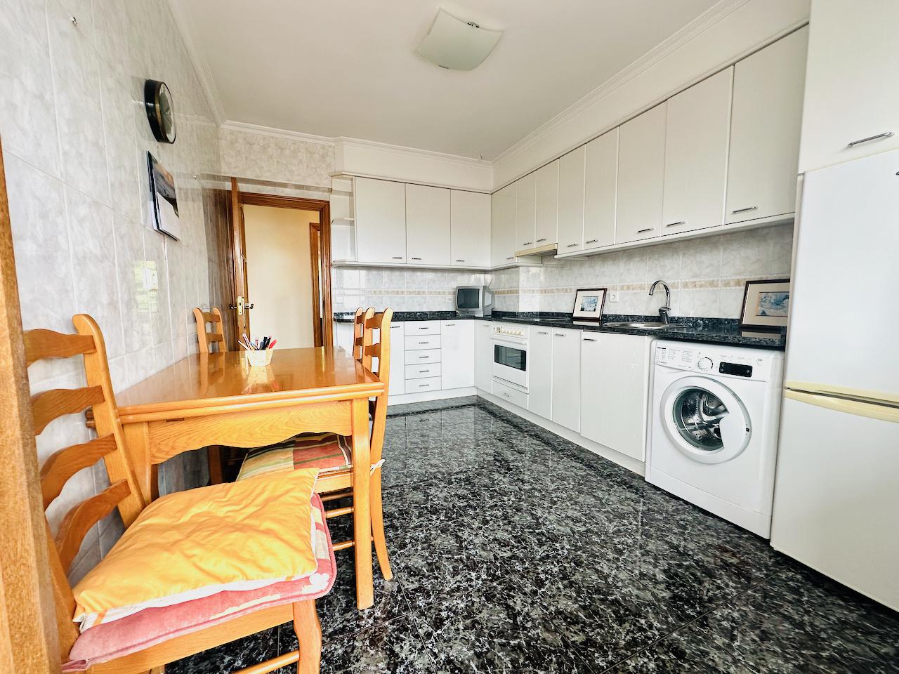 Imagen 15 Piso en venta en Donostia-San Sebastián / Camino de Mendiola-Ategorrieta-Donostia