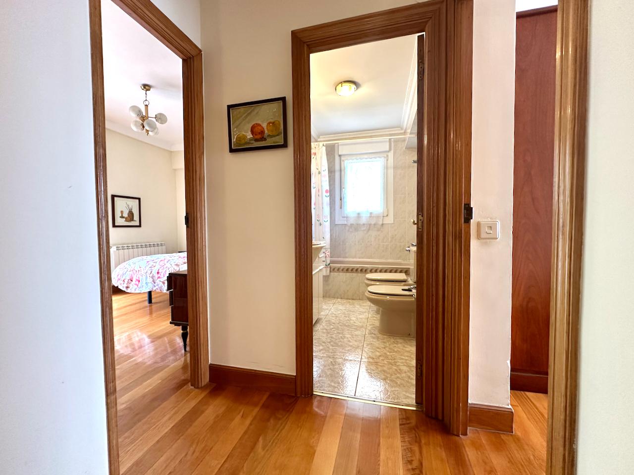 Imagen 5 Piso en venta en Donostia-San Sebastián / Camino de Mendiola-Ategorrieta-Donostia