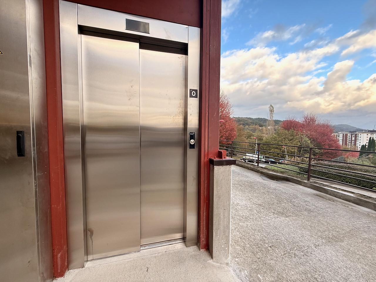 Imagen 33 Piso en venta en Donostia-San Sebastián / Camino de Mendiola-Ategorrieta-Donostia