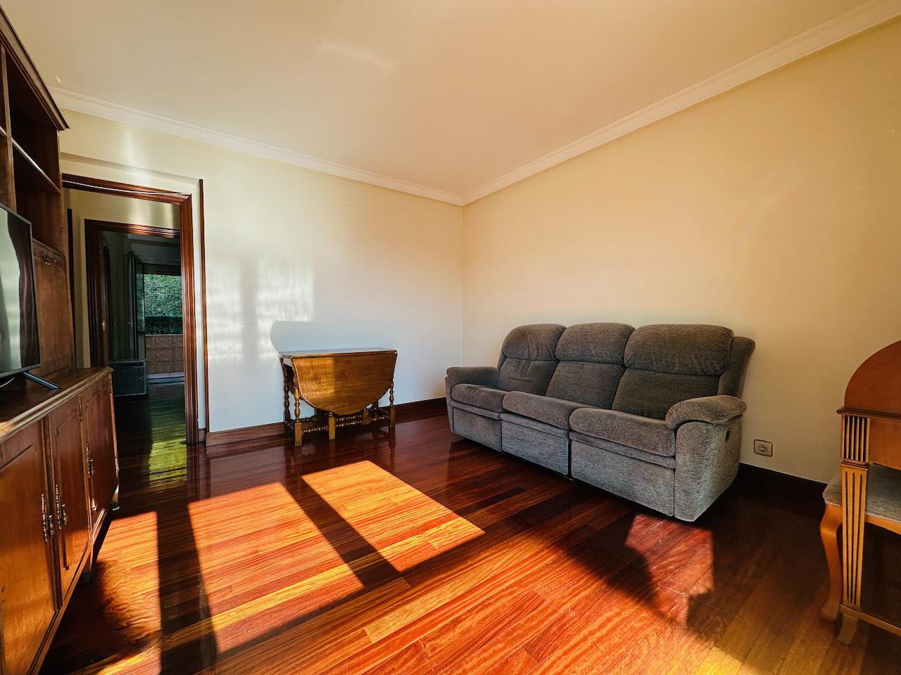 Imagen 8 Piso en venta en Donostia-San Sebastián / Alto de Miracruz-Colegio de la Asunción-Donostia