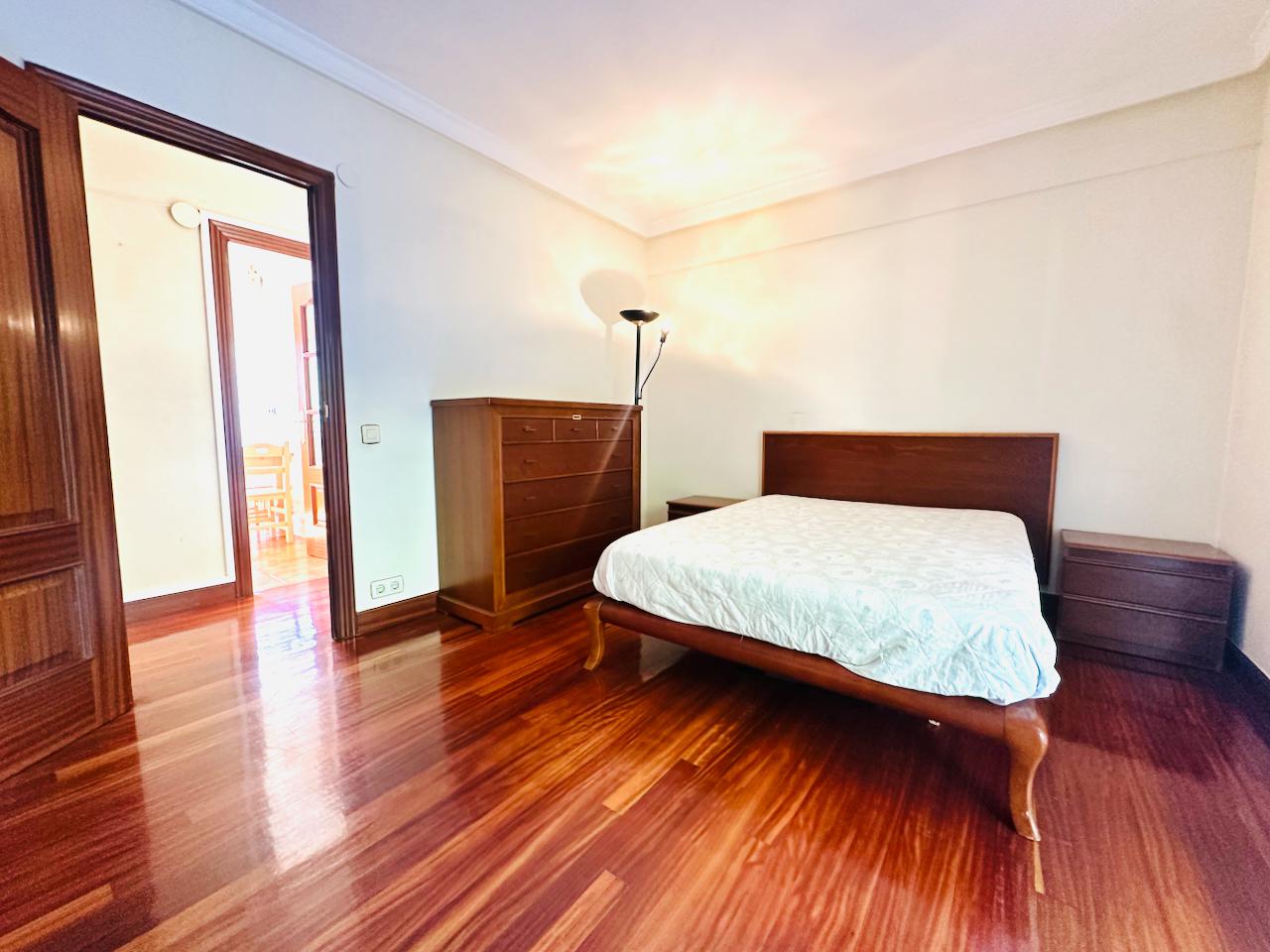 Imagen 9 Piso en venta en Donostia-San Sebastián / Alto de Miracruz-Colegio de la Asunción-Donostia