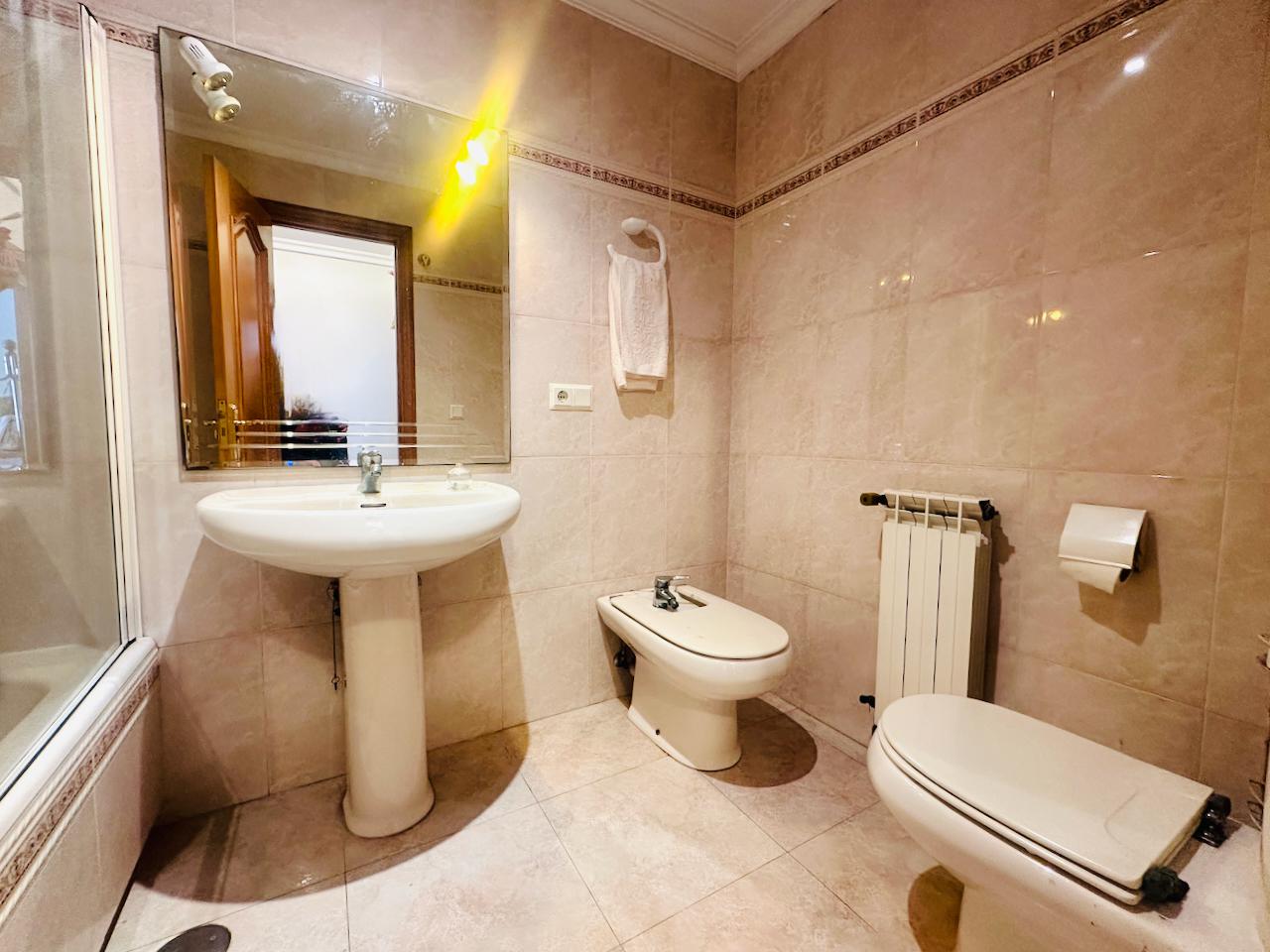 Imagen 13 Piso en venta en Donostia-San Sebastián / Playa de la Concha-Calle Marina-Donostia