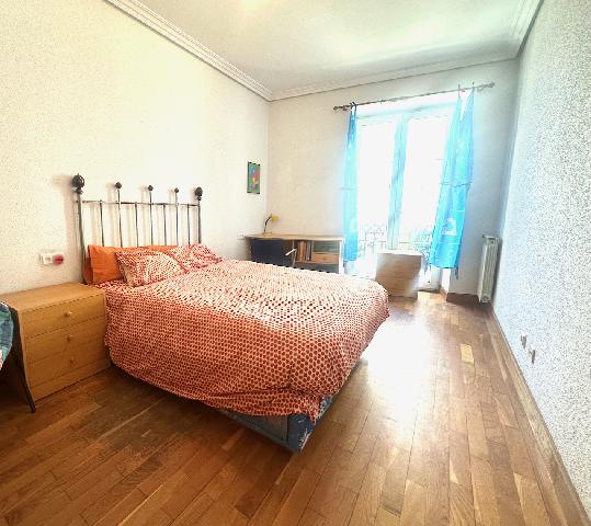 Imagen 5 Inmueble 293744 - Piso en venta en Donostia-San Sebastián / Playa de la Concha-Calle Marina-Donostia