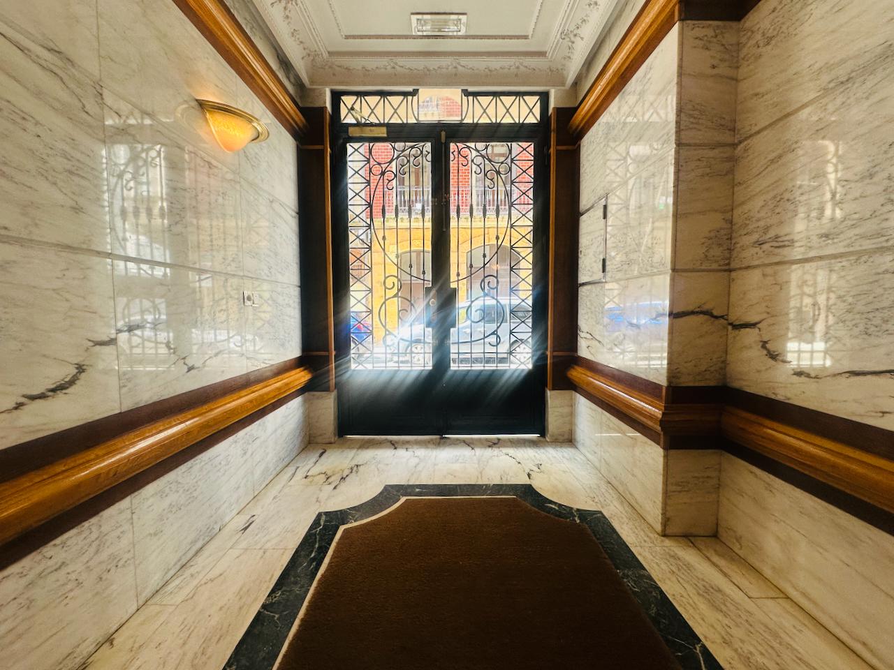 Imagen 16 Piso en venta en Donostia-San Sebastián / Playa de la Concha-Calle Marina-Donostia