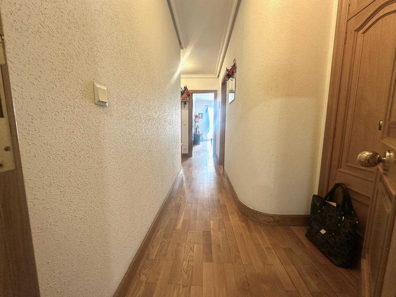 Imagen 17 Piso en venta en Donostia-San Sebastián / Playa de la Concha-Calle Marina-Donostia