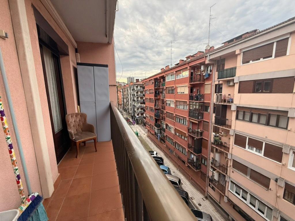 Imagen 8 Piso en venta en Errenteria / Calle Oiartzun-Renteria