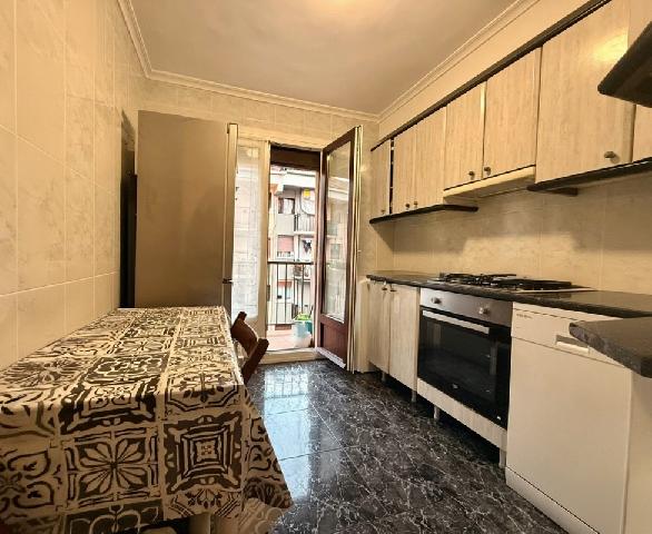 Imagen 3 Inmueble 297734 - Piso en venta en Errenteria / Calle Oiartzun-Renteria