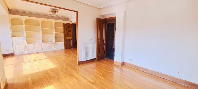 Imagen 7 Inmueble 298911 - Piso en venta en Donostia-San Sebastián / Paseo Toki Eder-Ategorrieta-Donostia