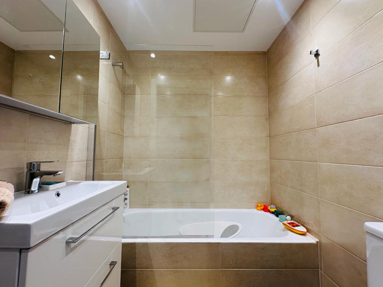 Imagen 8 Piso en venta en Donostia-San Sebastián / Pº Zubiaurre-Intxaurrondo-Donostia