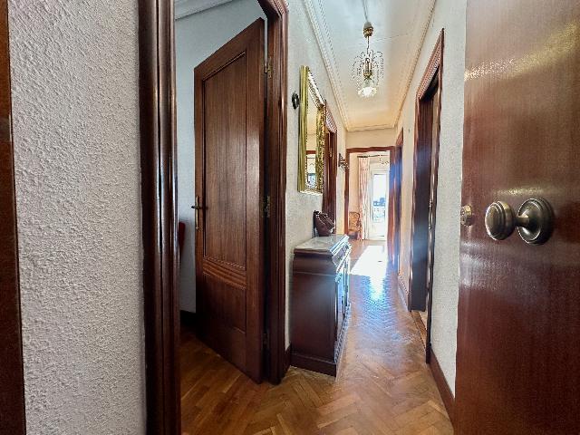 Imagen 3 Inmueble 298968 - Piso en venta en Donostia-San Sebastián / Bordatxipi-Ategorrieta-Donostia