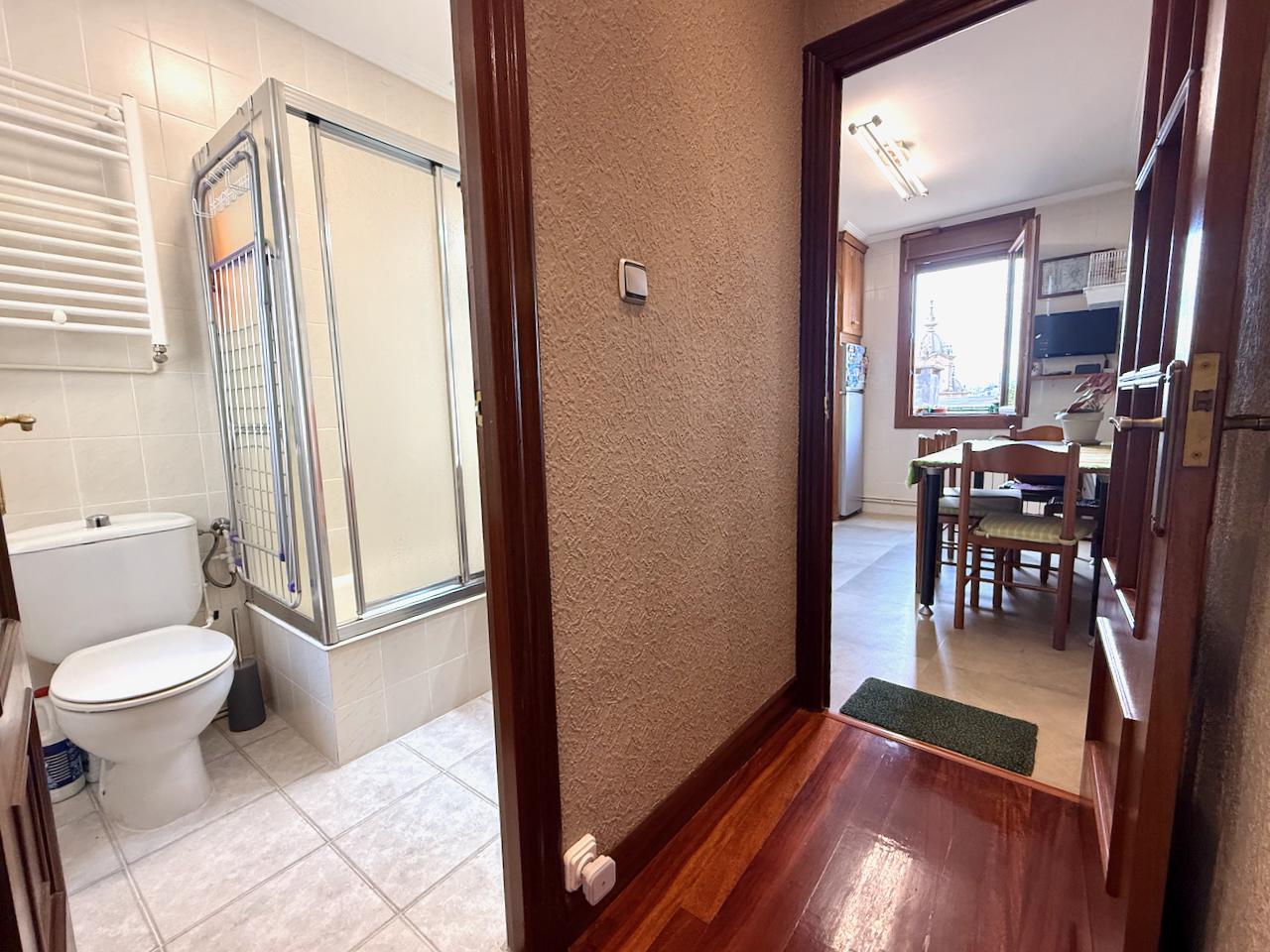 Imagen 15 Piso en venta en Donostia-San Sebastián / Calle San Blas-Sagües-Donostia