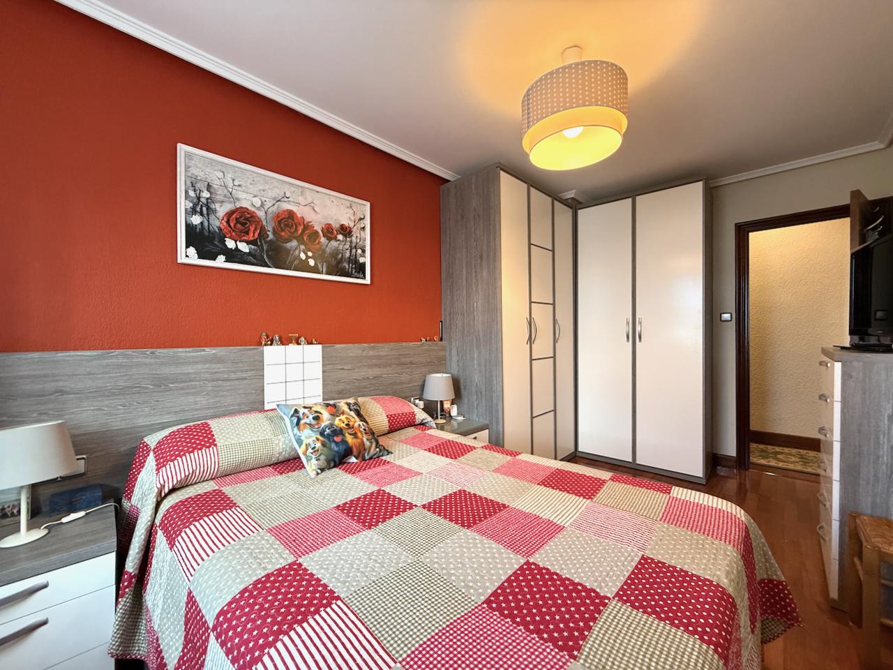 Imagen 4 Piso en venta en Donostia-San Sebastián / Calle San Blas-Sagües-Donostia