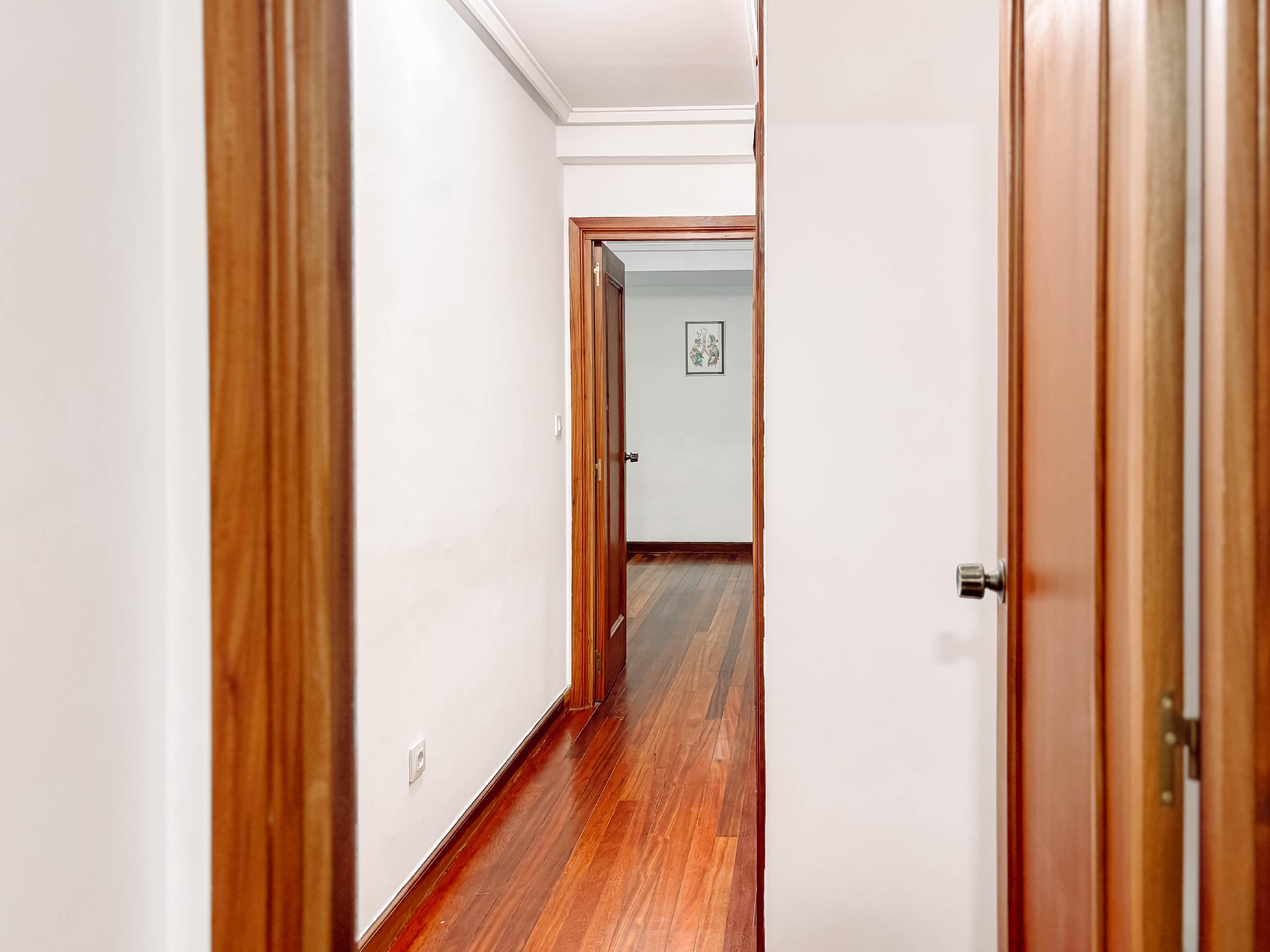 Imagen 25 Piso en venta en Donostia-San Sebastián / Calle Triunfo-Miraconcha- Area romantica Donostia