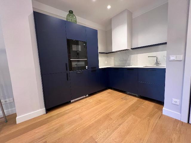 Imagen 8 Inmueble 300786 - Piso en venta en Donostia-San Sebastián / Plaza Buen Pastor-Donostia