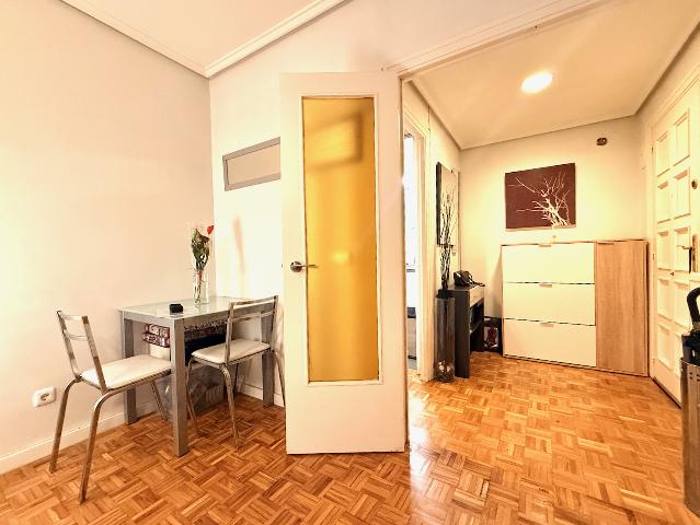 Imagen 5 Inmueble 300869 - Piso en venta en Donostia-San Sebastián / Pescadores de Terranova-Amara-Donostia