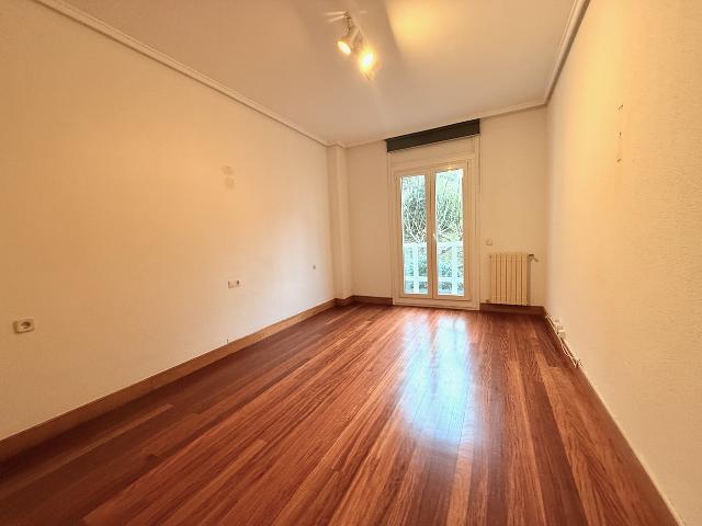 Imagen 9 Inmueble 301146 - Piso en venta en Donostia-San Sebastián / Pº de la Fe-Miraconcha-Donostia