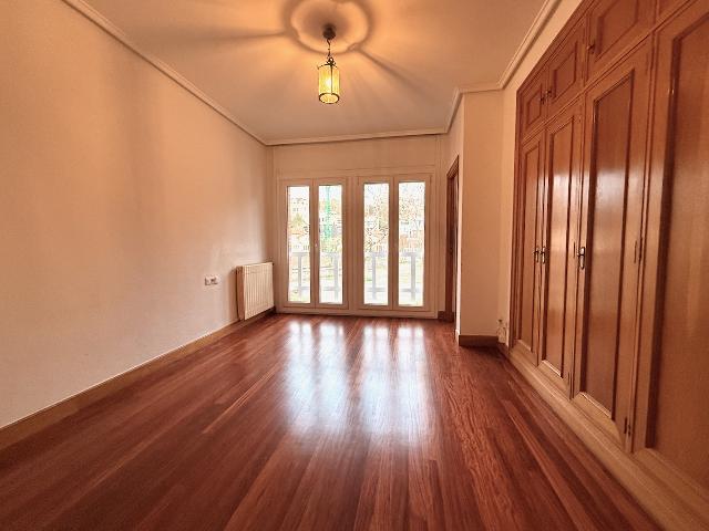 Imagen 25 Inmueble 301146 - Piso en venta en Donostia-San Sebastián / Pº de la Fe-Miraconcha-Donostia
