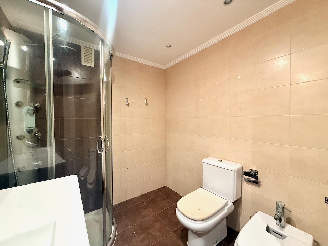 Imagen 26 Piso en venta en Donostia-San Sebastián / Juan Carlos Guerra-Bidebieta-Donostia