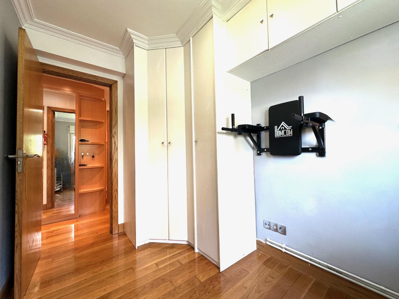 Imagen 10 Piso en venta en Donostia-San Sebastián / Calle Luises-Intxaurrondo-Donostia