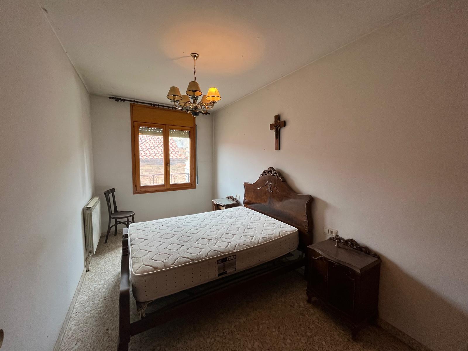 Imagen 8 Casa en venta en Monzón / Conchel, centro población