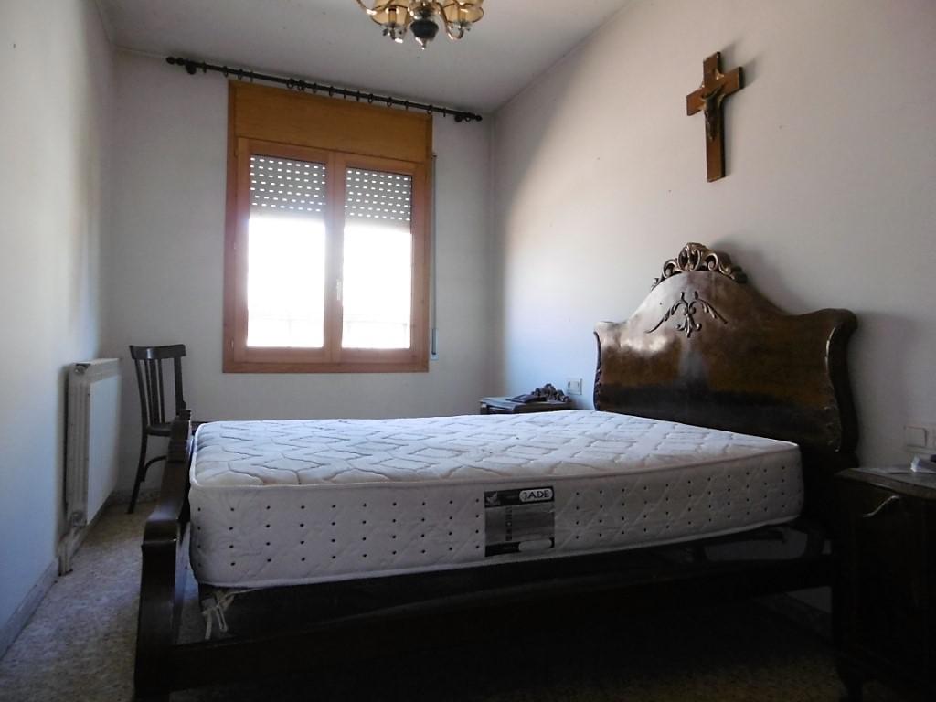 Imagen 10 Casa en venta en Monzón / Conchel, centro población