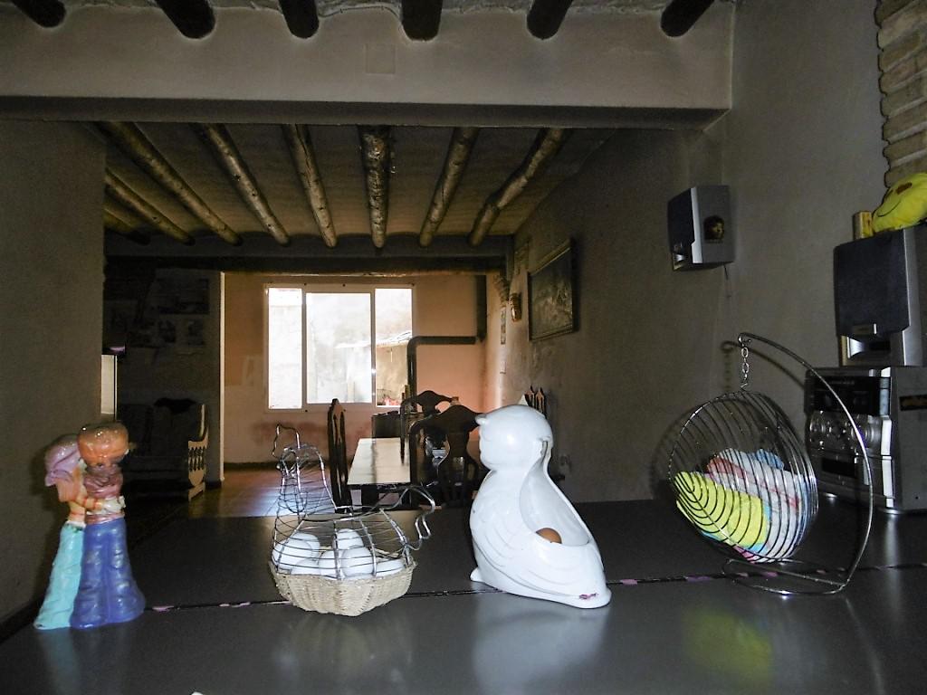 Imagen 4 Casa en venta en Albalate De Cinca / Zona de avenida principal de Albalate.