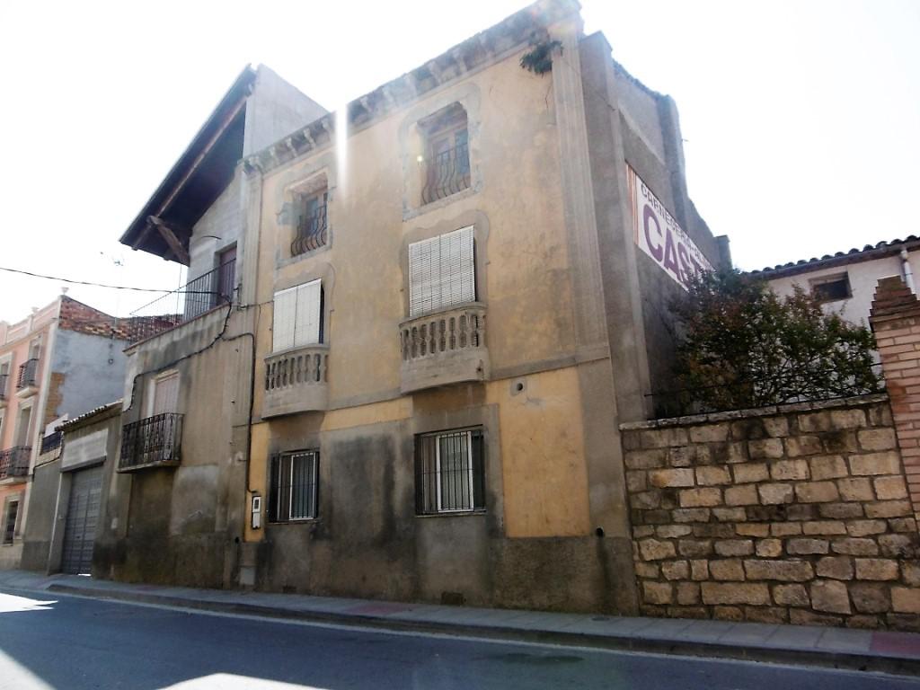 Imagen 13 Casa en venta en Albalate De Cinca / Zona de avenida principal de Albalate.