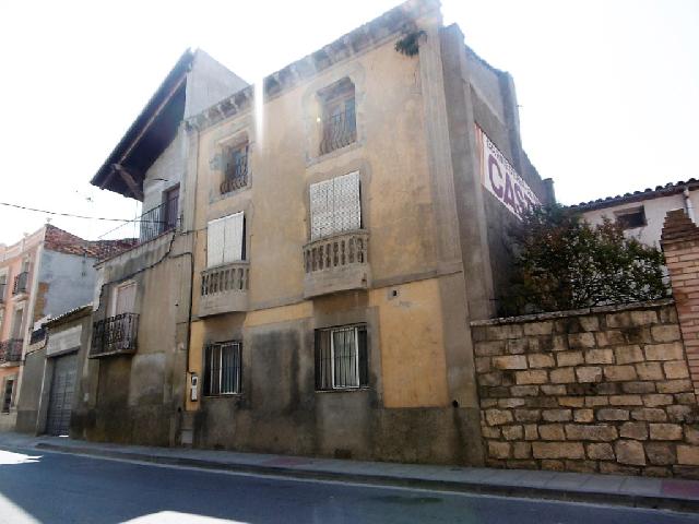 Imagen 13 Inmueble 189852 - Casa en venta en Albalate De Cinca / Zona de avenida principal de Albalate.