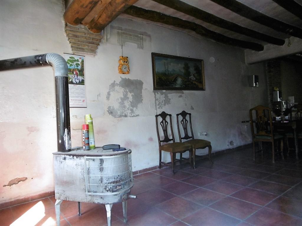 Imagen 17 Casa en venta en Albalate De Cinca / Zona de avenida principal de Albalate.