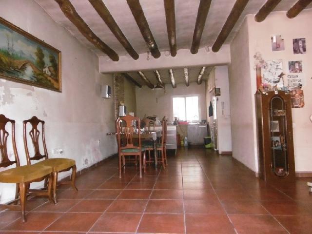 Imagen 3 Inmueble 189852 - Casa en venta en Albalate De Cinca / Zona de avenida principal de Albalate.