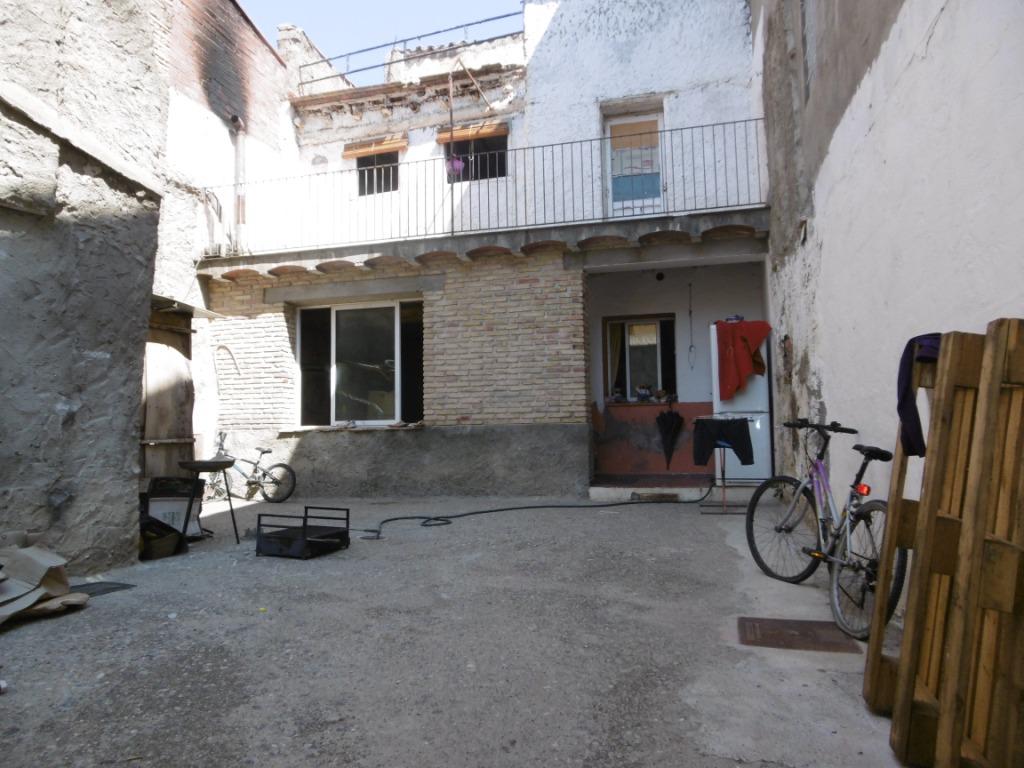 Imagen 9 Casa en venta en Albalate De Cinca / Zona de avenida principal de Albalate.