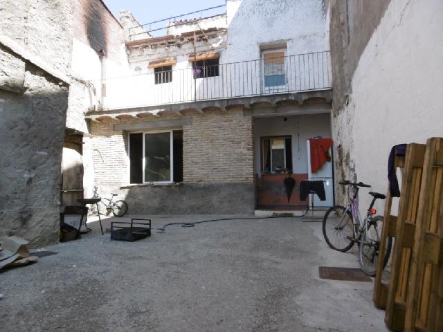 Imagen 9 Inmueble 189852 - Casa en venta en Albalate De Cinca / Zona de avenida principal de Albalate.