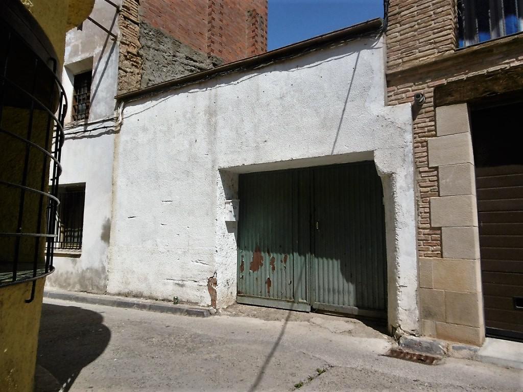 Imagen 19 Casa en venta en Albalate De Cinca / Zona de avenida principal de Albalate.