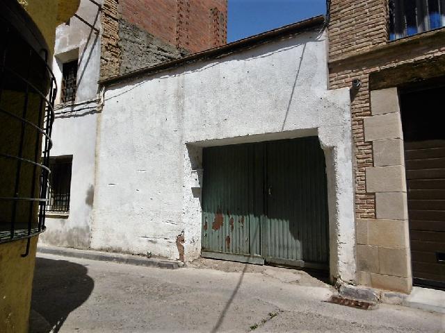 Imagen 19 Inmueble 189852 - Casa en venta en Albalate De Cinca / Zona de avenida principal de Albalate.