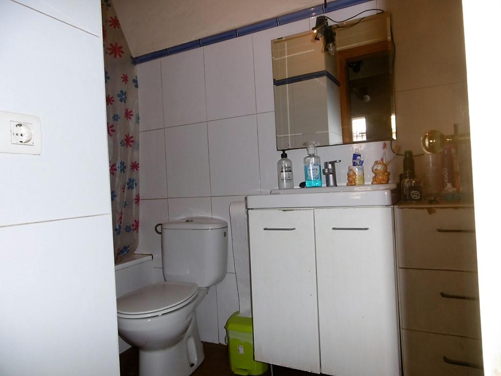 Imagen 7 Casa en venta en Albalate De Cinca / Zona de avenida principal de Albalate.