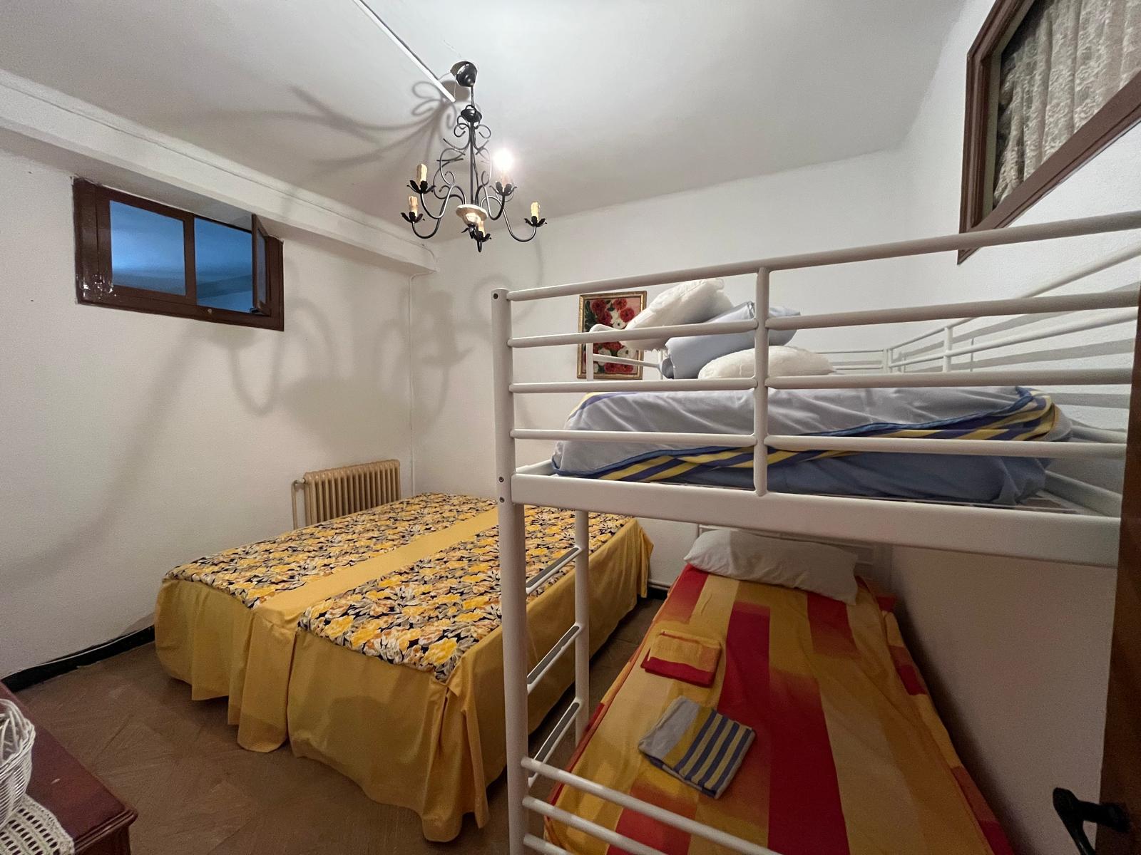 Imagen 7 Casa en venta en Monzón / Calle afueras, junto a la iglesia