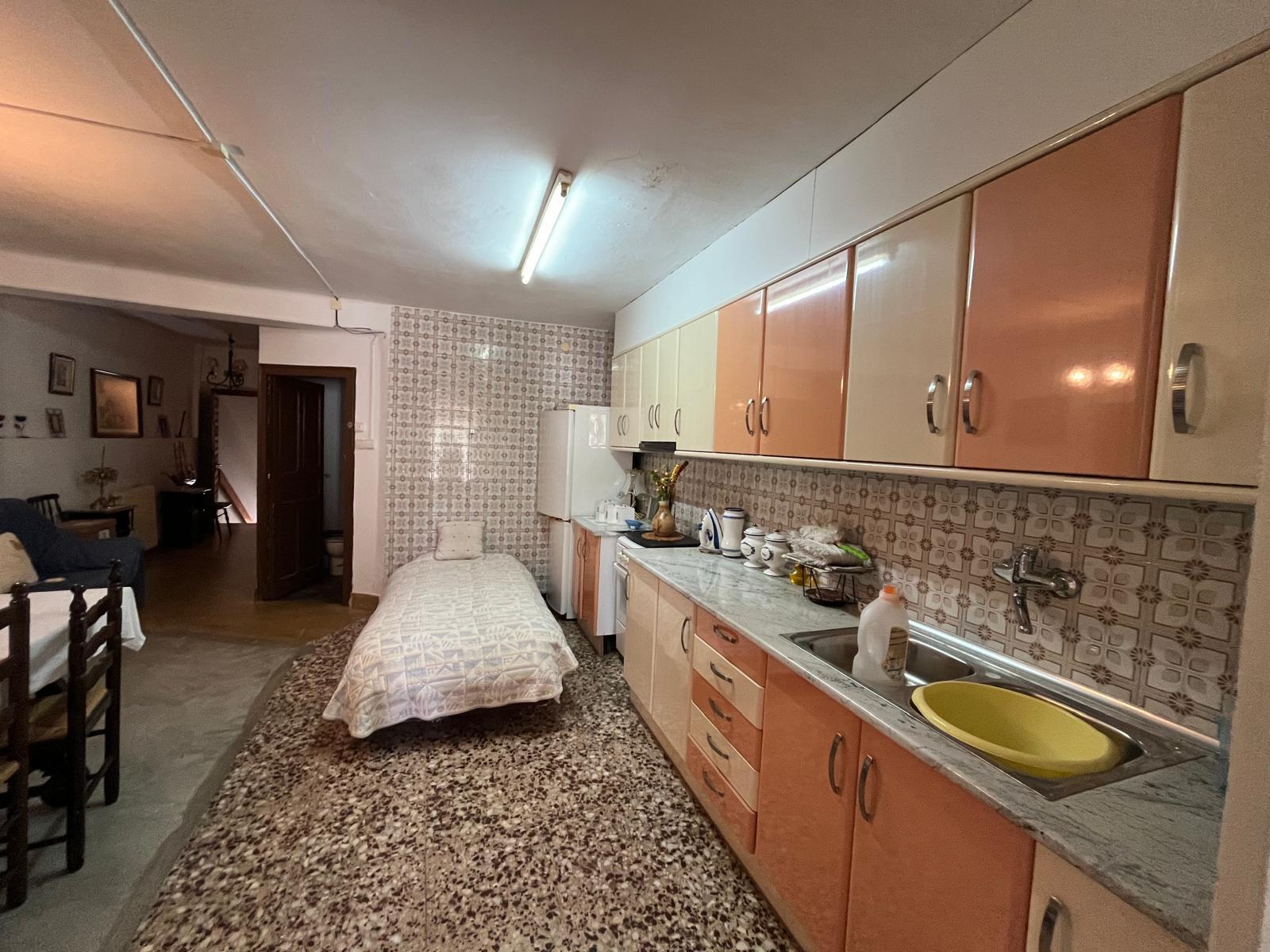 Imagen 3 Casa en venta en Monzón / Calle afueras, junto a la iglesia