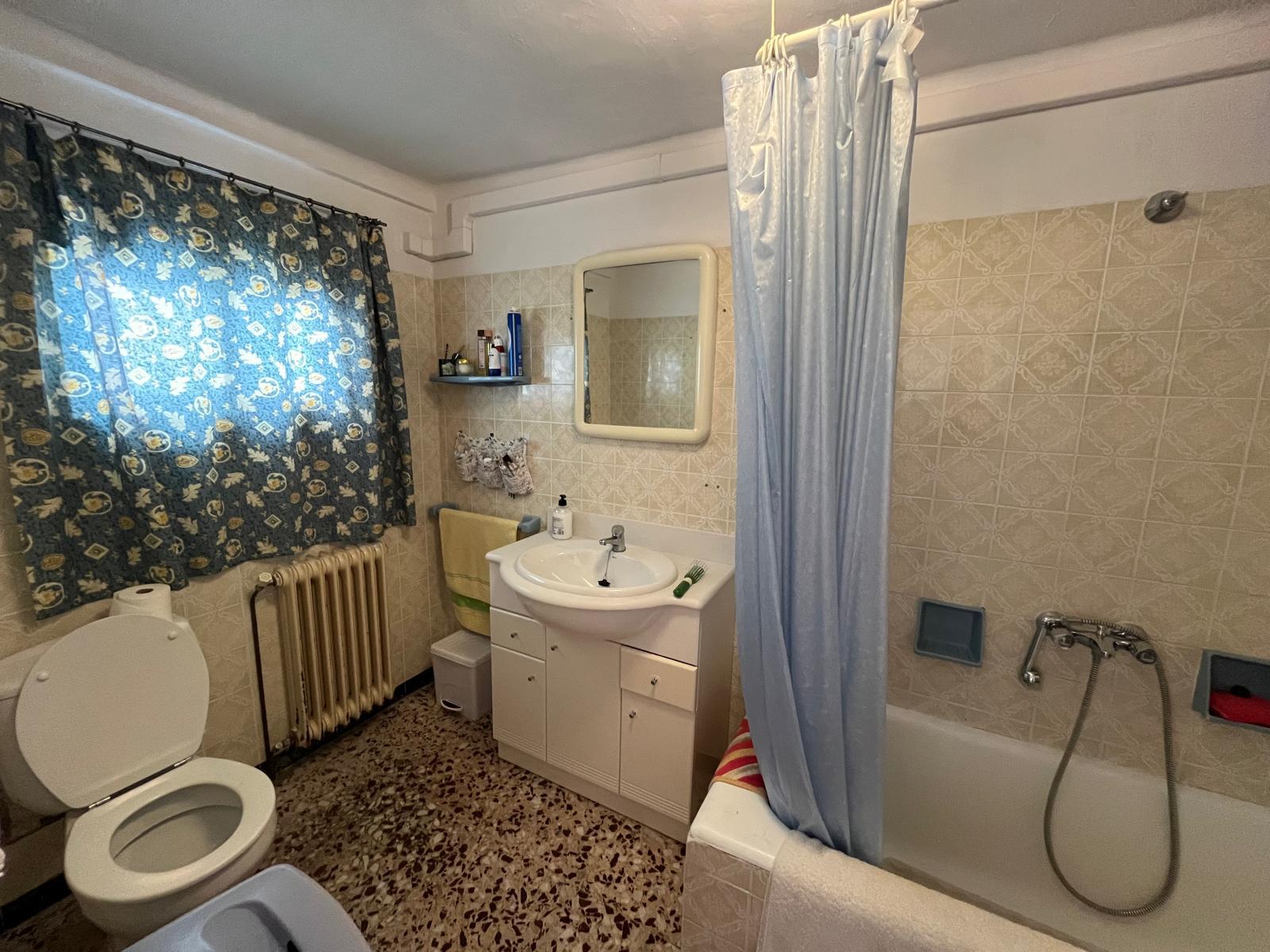 Imagen 9 Casa en venta en Monzón / Calle afueras, junto a la iglesia