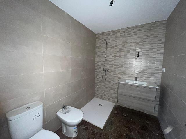 Imagen 9 Inmueble 219714 - Casa en venta en Monzón / Calle júcar, zona los olivos