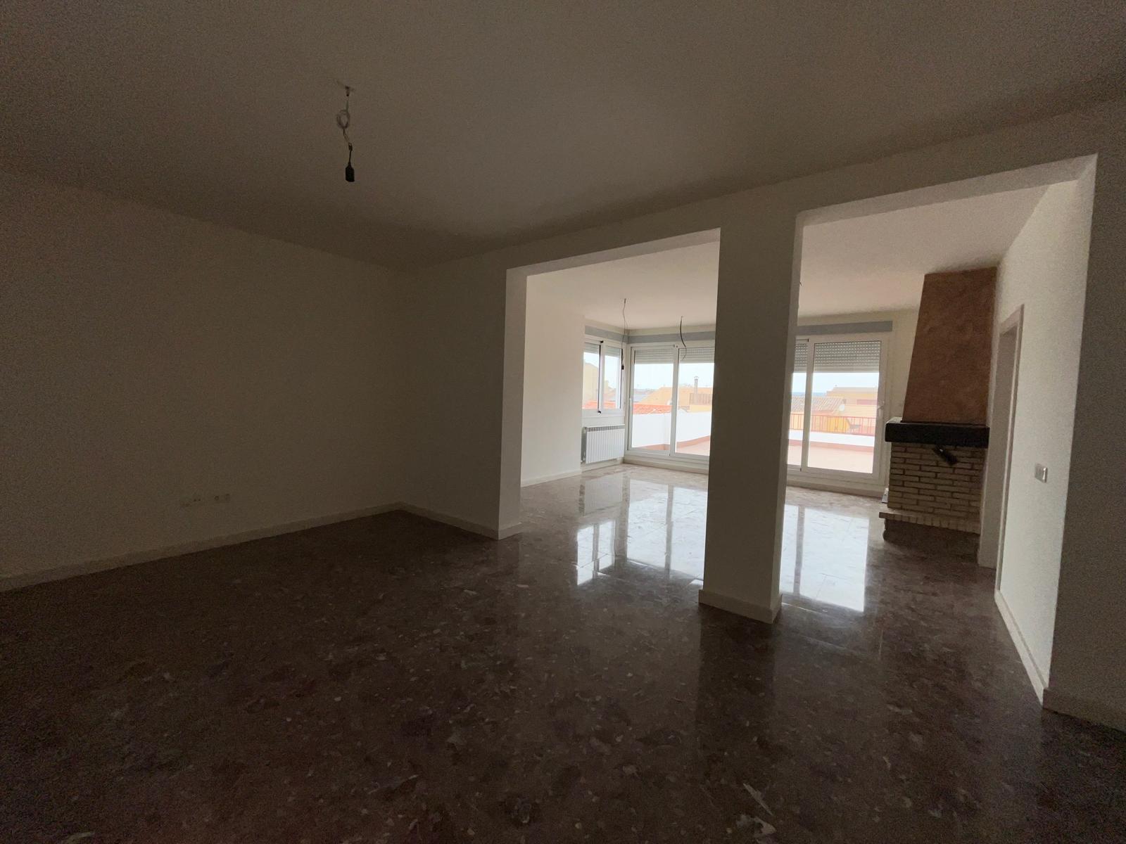 Imagen 3 Casa en venta en Monzón / Calle júcar, zona los olivos