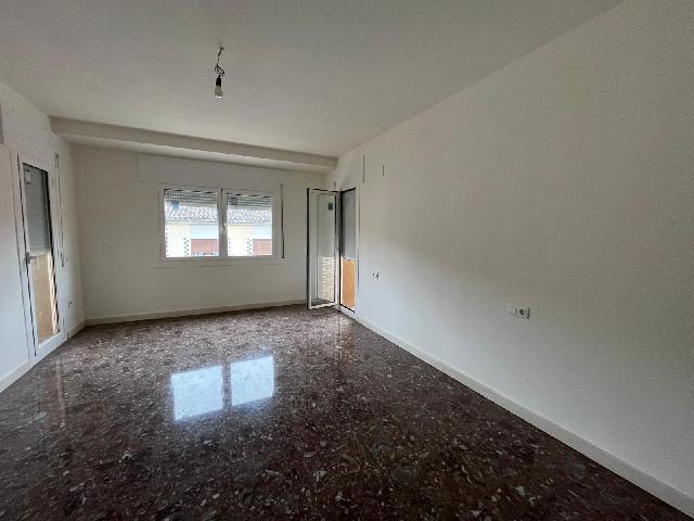 Imagen 7 Inmueble 219714 - Casa en venta en Monzón / Calle júcar, zona los olivos