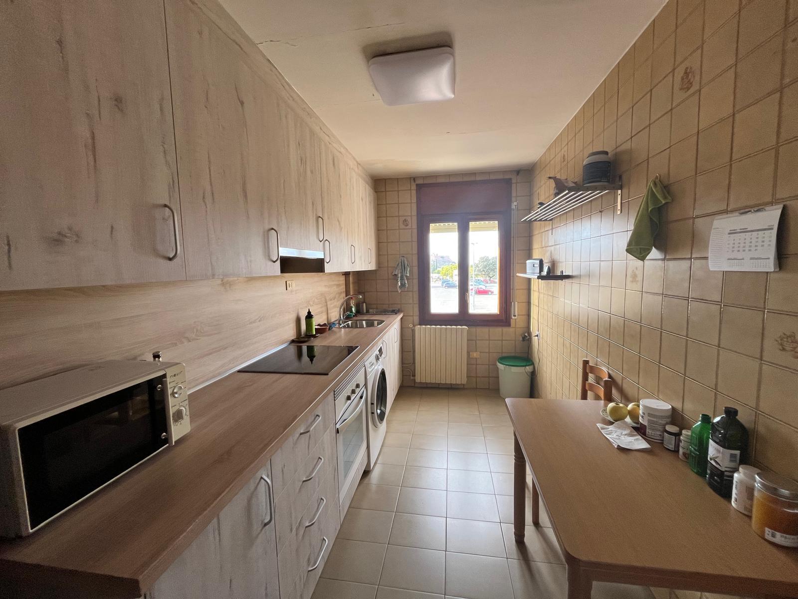 Imagen 1 Piso en venta en Monzón / Barrio de la Carrasca, junto al Aldi