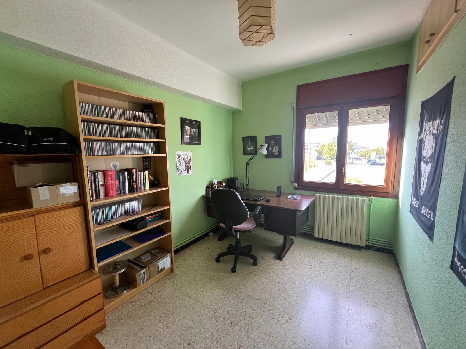 Imagen 7 Piso en venta en Monzón / Barrio de la Carrasca, junto al Aldi