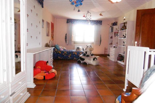 Imagen 9 Inmueble 240000 - Casa en venta en Fonz / Zona a las afueras de Cofita.