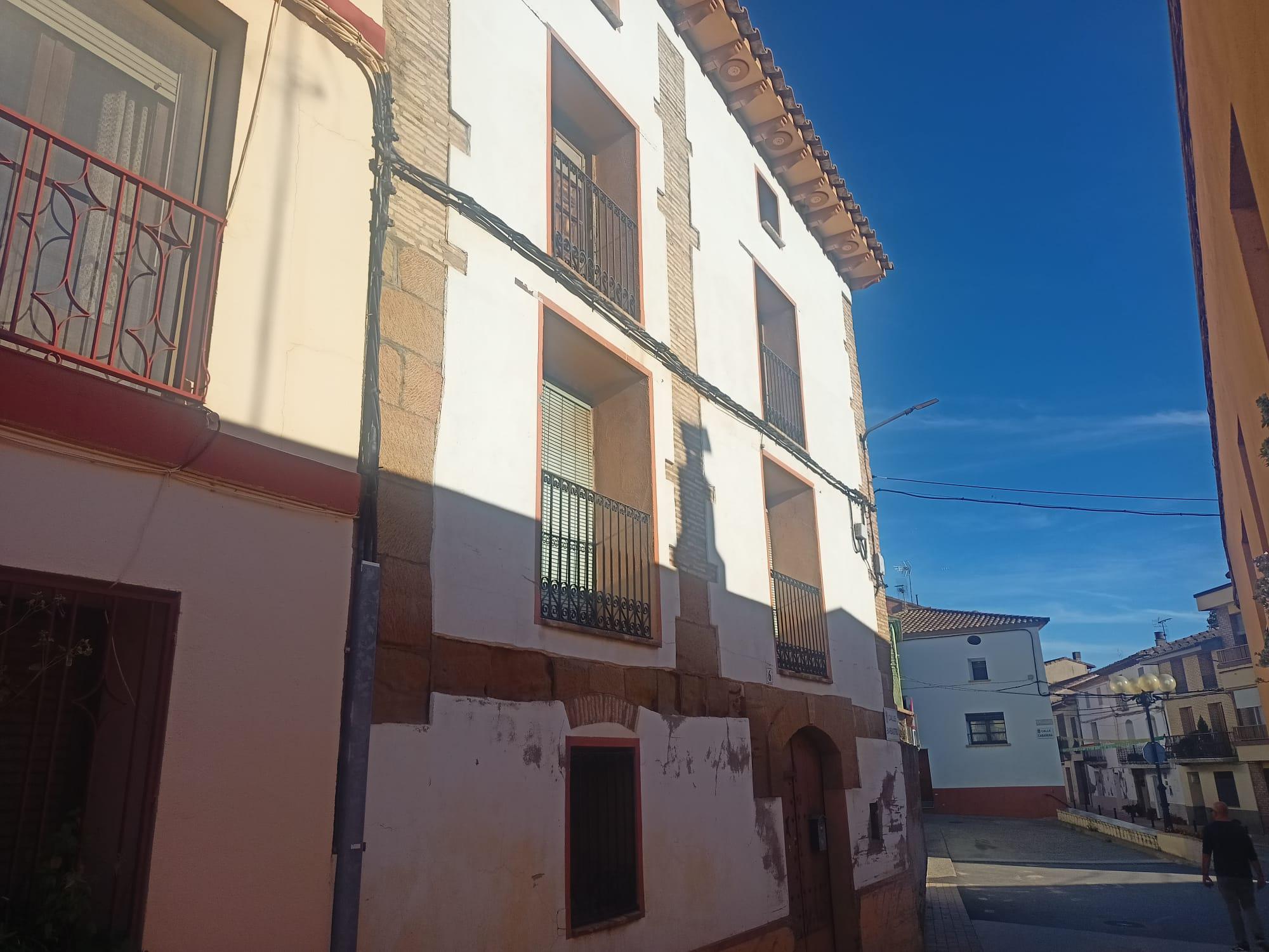 Imagen 4 Casa en venta en San Miguel Del Cinca / Zona residencial de entrada a Pomar de Cinca