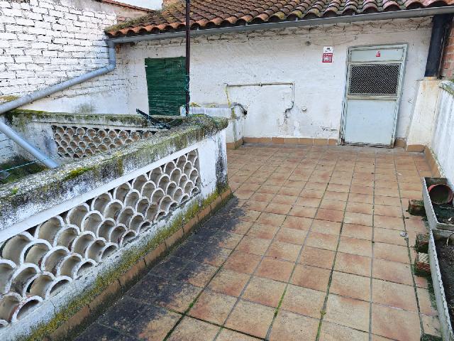 Imagen 9 Inmueble 296157 - Casa en venta en Monzón / Calle Sosa, centro de la población