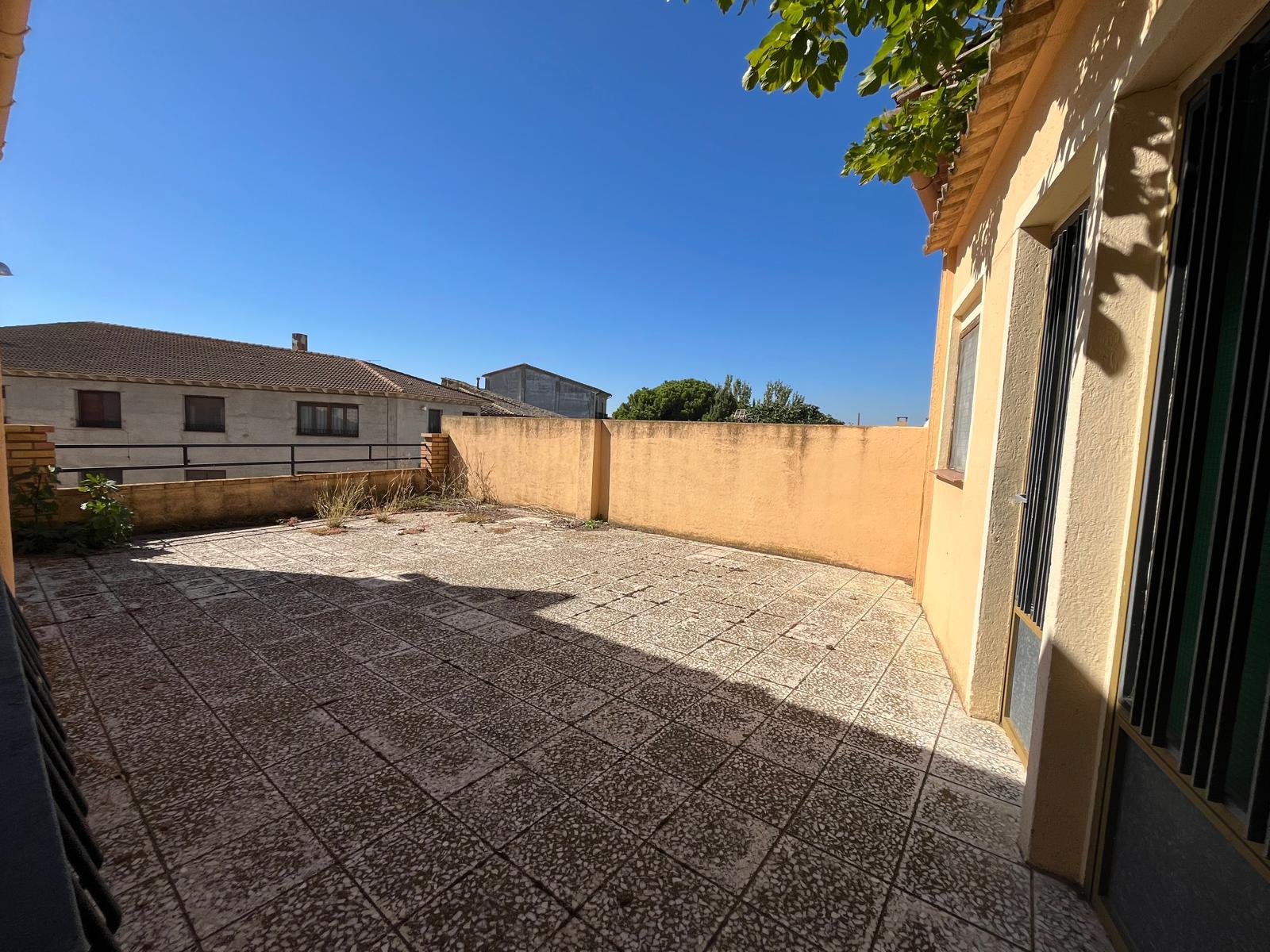 Imagen 11 Casa en venta en Monzón / Calle medio, centro de la población