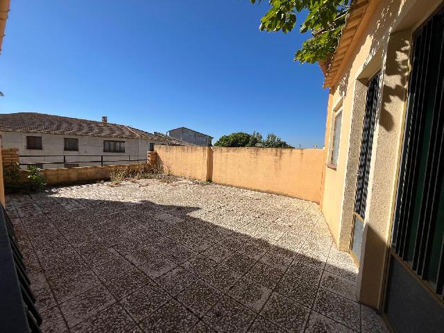 Imagen 11 Inmueble 296957 - Casa en venta en Monzón / Calle medio, centro de la población